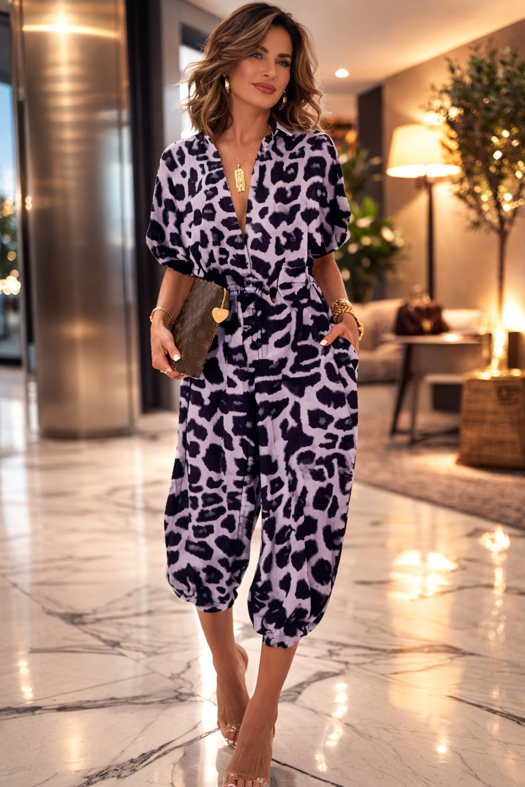 🔥 Indossala. Esci. Conquista. – La Tua Nuova Tuta Power Look